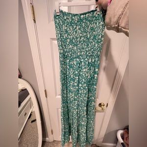 Size medium maxi dress from Zesica (worn once)